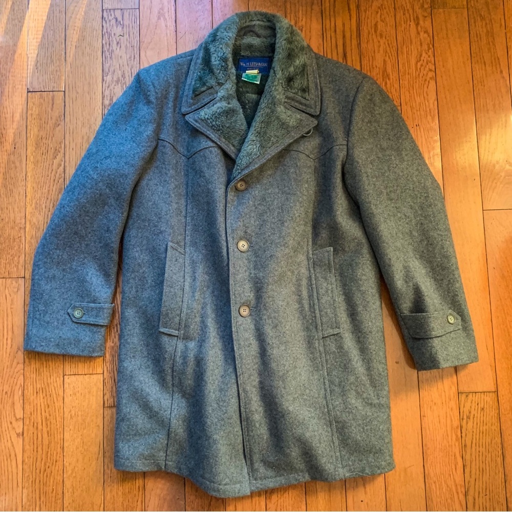 VTG Wm H Leishman Wool Overcoat with Faux Fur Trim / Lining Size 44